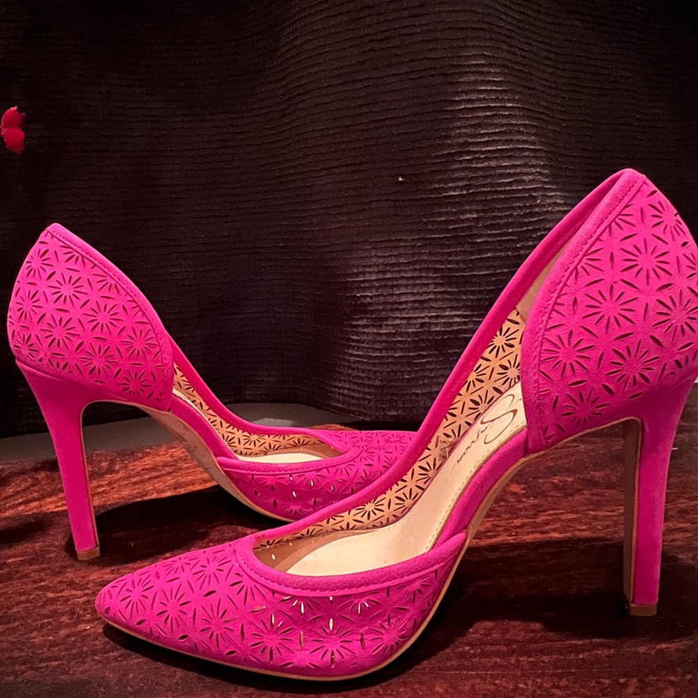 Jessica Simpson magenta heels. Size 7